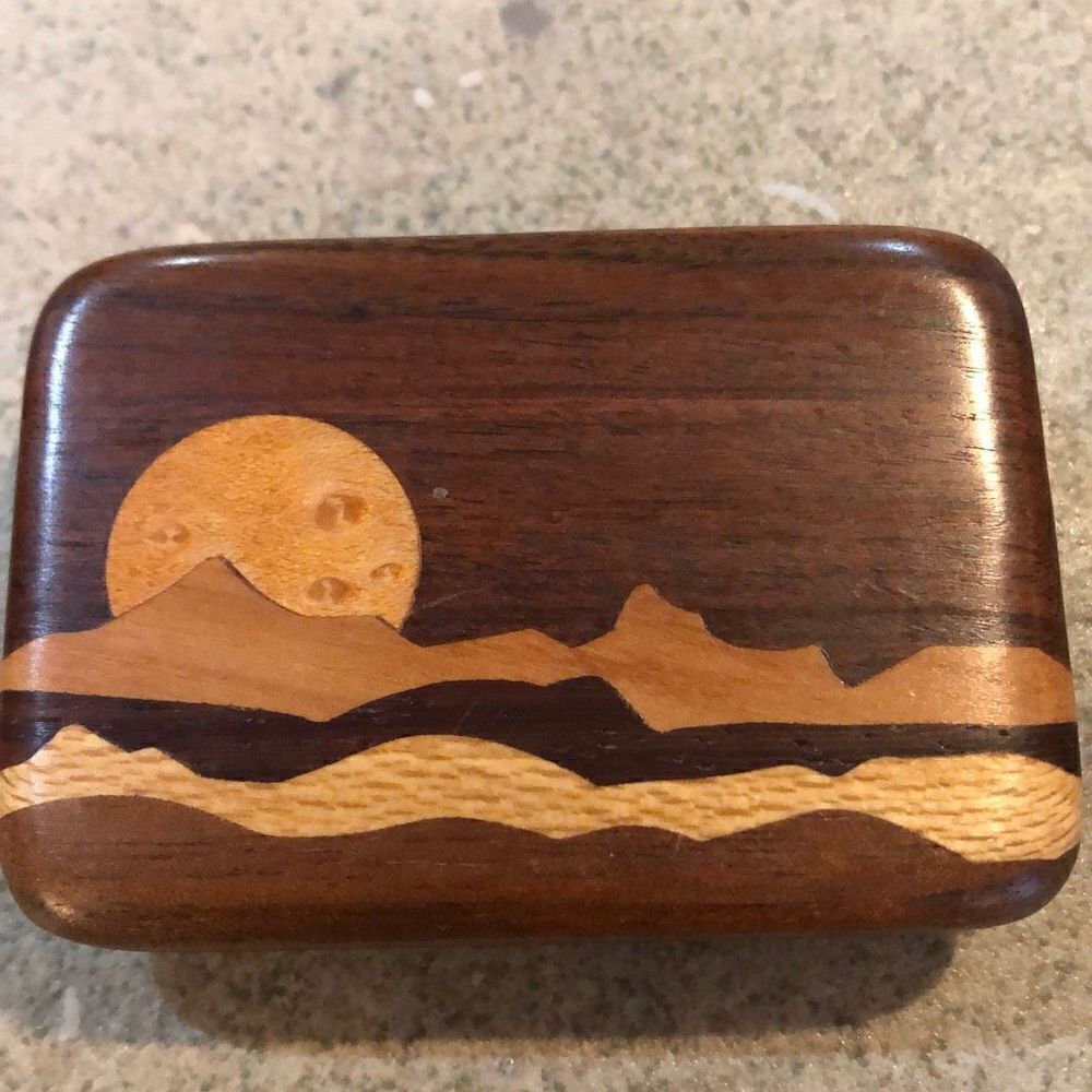 Artisan wood sunrise belt buckle Jerry L Evans 1982 signed